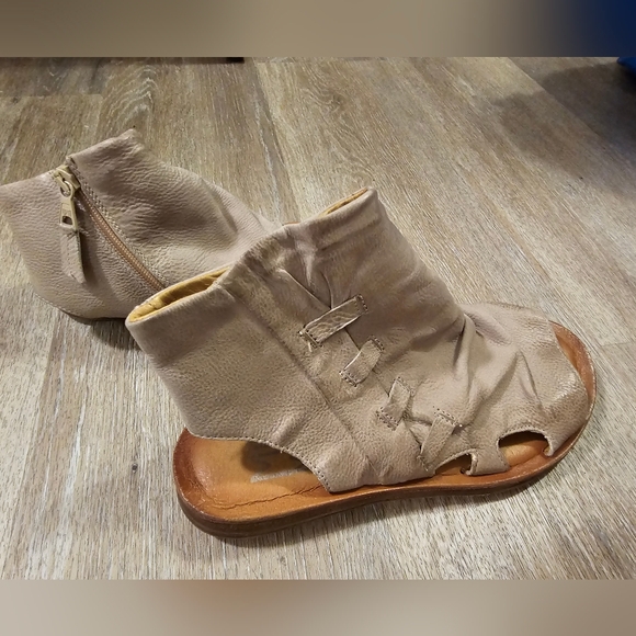 Miz Mooz sandals leather Size 38 fizzy upper anthropologie tan gray 7.5 - Picture 3 of 12
